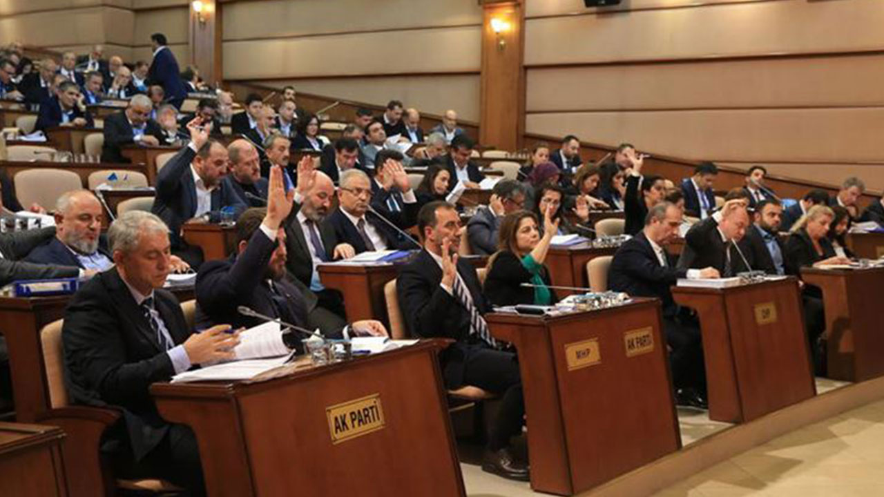 Foto - AK Parti'de 'ne alaka' dedirten istifa! 'Kendisine yakışan oradan da istifa etmesidir'