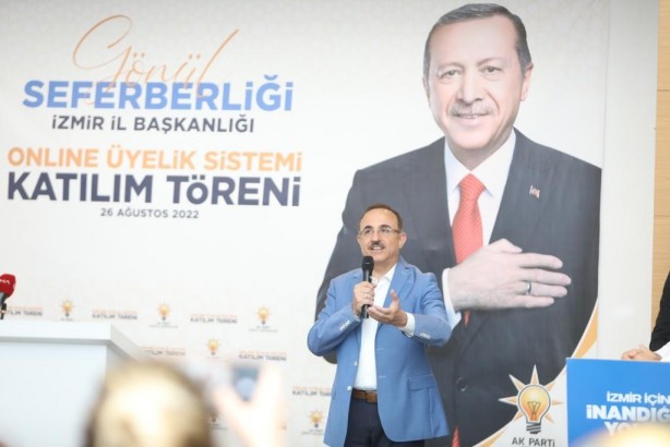 Foto - AK Parti’de online üyelere rozetleri takıldı