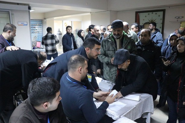 Foto - AK Parti'de temayül yoklaması bitti! İstanbul, Ankara ve İzmir’de sandıktan o isimler çıktı! Selçuk Bayraktar sürprizi olay oldu! İşte il il sonuçlar