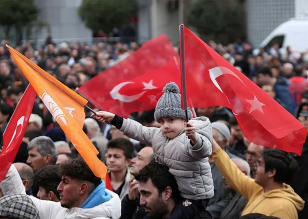 Foto - Ak Parti’de Yol haritası! Araştırma devam ediyor
