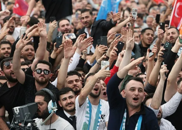 Foto - Ak Parti’de Yol haritası! Araştırma devam ediyor