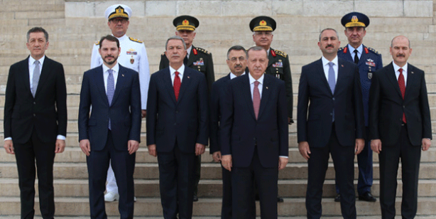 AK Parti'den Ankara bombası! Olay iddia: Eski bakan ikna edildi