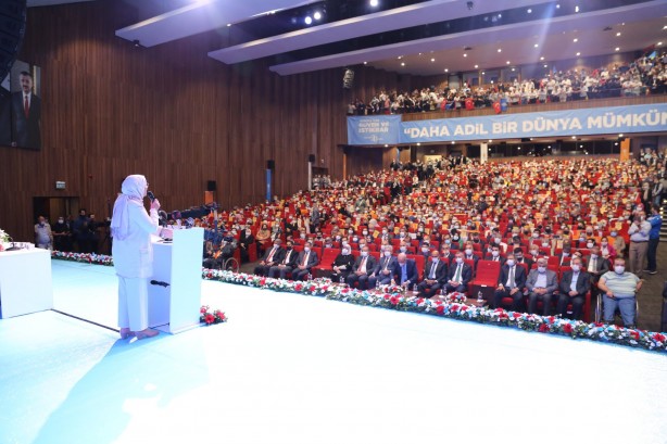 Foto - AK Parti'den dindar Müslümanları hedef alan Arınç'a tepki!