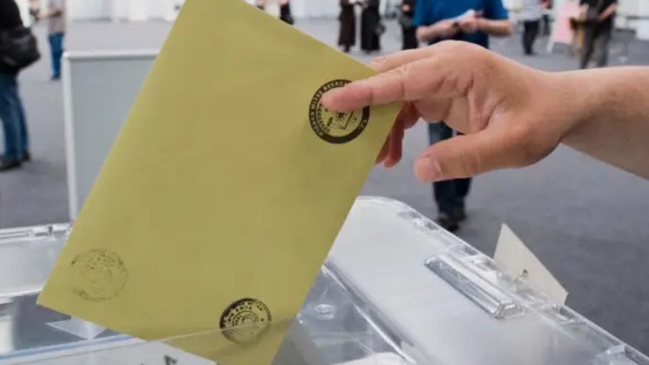 Foto - AK Parti’den en yakın rakibine fark: İşte son seçim anketi