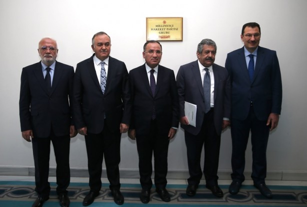 Foto - AK Parti'den muhalefete anayasa değişikliği teklifi ziyareti