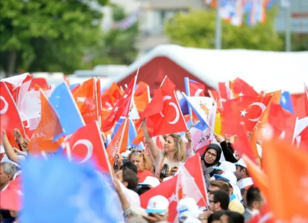 Foto - AK Parti’den yeni hedef! Erdoğan 85 milyona davette bulunmuştu