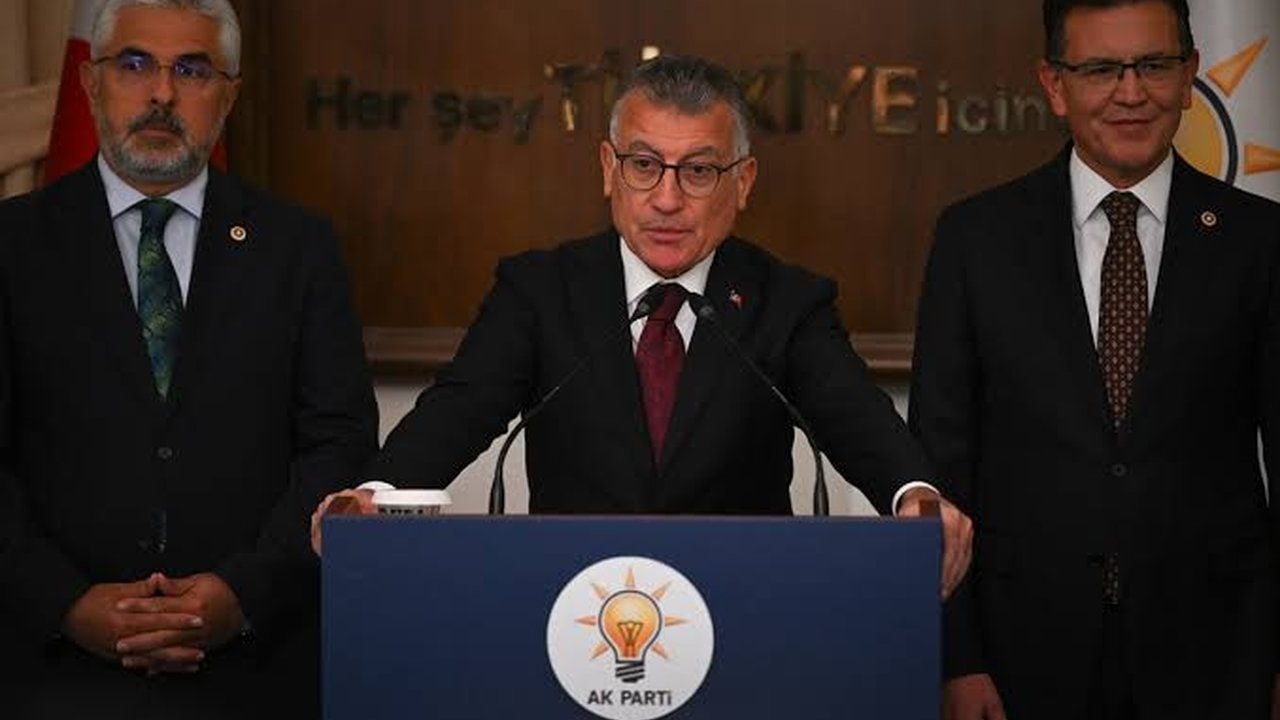 Foto - AK Partili Abdullah Güler’den iftiracı Ümit Özlale’ye karısının sözleriyle kapak: Şerefsiz kere şerefsizdir