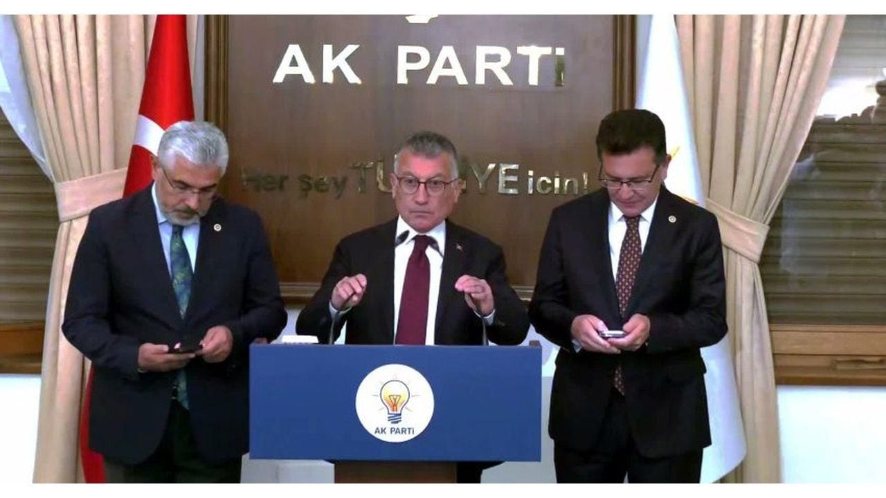 Foto - AK Partili Abdullah Güler’den iftiracı Ümit Özlale’ye karısının sözleriyle kapak: Şerefsiz kere şerefsizdir