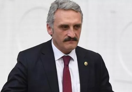 AK Partili Ahmet Hamdi Çamlı 'İhanet ettiler' diyerek açıkladı: Benzine bu yüzden 40-45 lira veriyoruz
