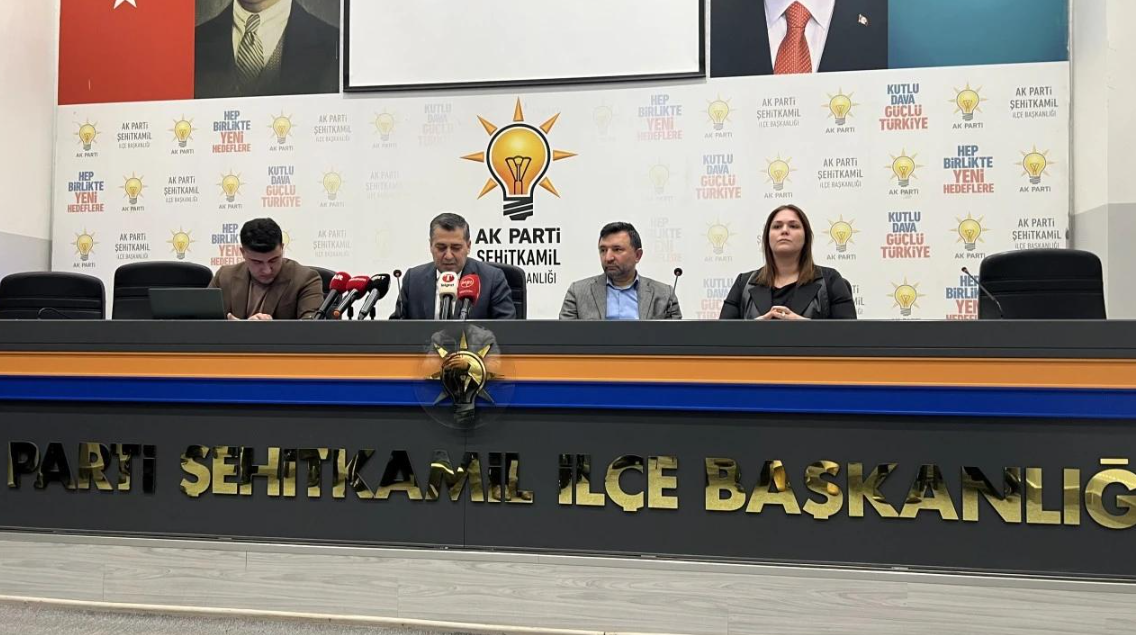 Foto - AK Parti’li başkan belgeleri bir bir açıkladı! Yine CHP’li belediye yine yolsuzluk