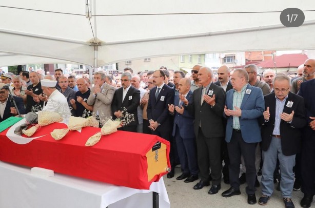 Foto - AK Partili Belediye Başkanı son yolculuğuna uğurlandı