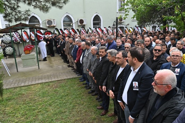 Foto - AK Partili Belediye Başkanı toprağa verildi