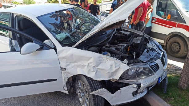 Foto - AK Partili Belediye Başkanı trafik kazası geçirdi