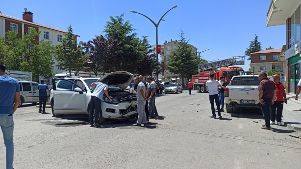 Foto - AK Partili Belediye Başkanı trafik kazası geçirdi