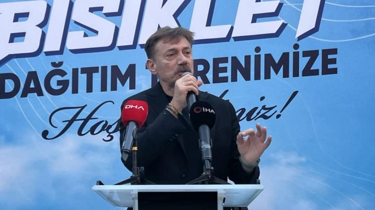 Foto - AK Partili belediyeden çocuklara 100 bisiklet