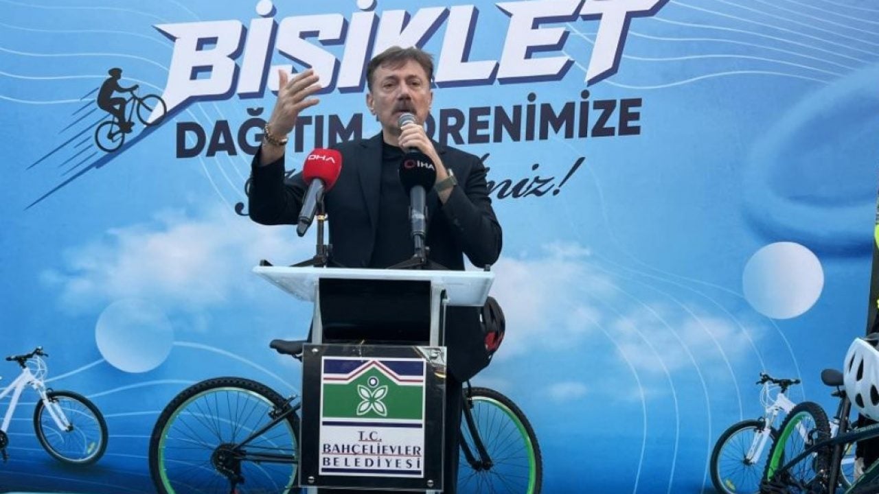 Foto - AK Partili belediyeden çocuklara 100 bisiklet