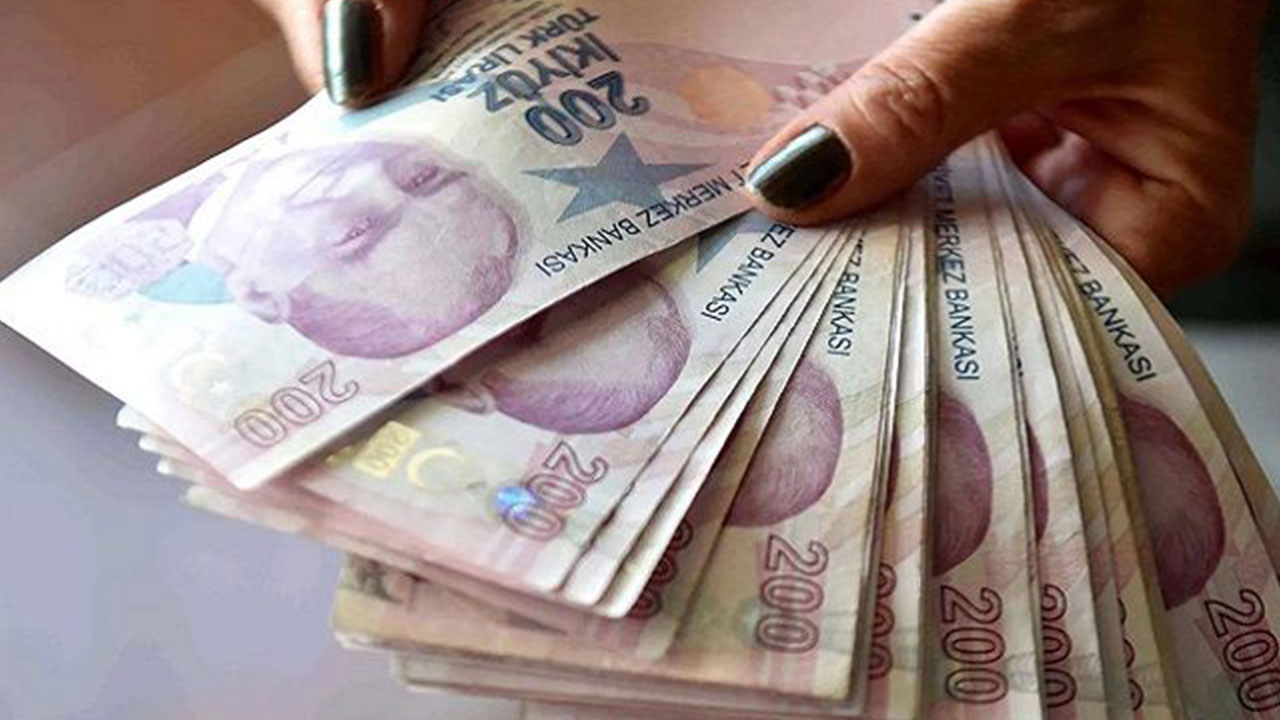 Foto - AK Parti'li Elitaş'tan dikkat çeken asgari ücret çıkışı: Altüst olabilir