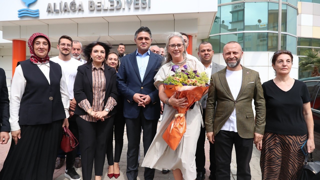 Foto - AK Partili isimden CHP’li İzmir Büyükşehir Belediyesine çağrı: Verin yetkiyi görün etkiyi!