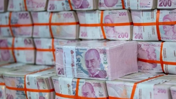 Foto - AK Partili isimden emekli maaşı çıkışı: Emekliye 25 bin lira verilerek çözülse...