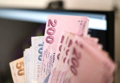 Foto - AK Partili isimden emekli maaşı çıkışı: Emekliye 25 bin lira verilerek çözülse...