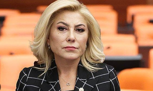 Foto - AK Partili milletvekilinin "ıstakoz ziyafeti"ne AK Partili o isimden sert tepki! "Erdoğan" detayı dikkat çekti! Partimizden defolup gidin kardeşim