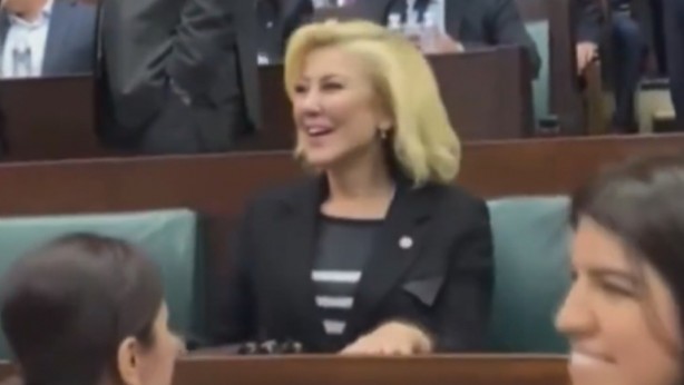Foto - AK Partili Şebnem Bursalı, "ıstakoz" skandalı sonrası ilk kez görüntülendi! O detay, milleti isyan ettirdi