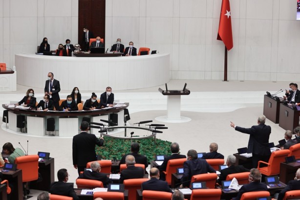 Foto - AK Partili vekilin sözleri CHP, HDP ve İP'i çıldırttı! TBMM Genel Kurulunda 'zillet ittifakı' tartışması