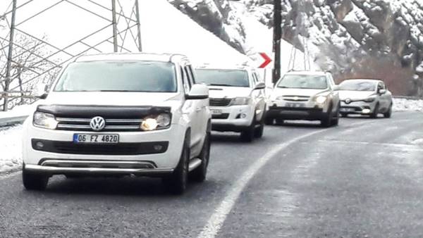 Foto - AK Partililer Hakkari'de felaketten son anda kurtuldu!