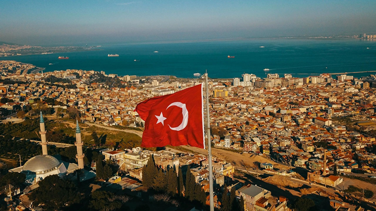 Foto - 'Ak Parti'nin altı oyuluyor' diyen Yusuf Kaplan uyardı: Çok tehlikeli çıkmaz bir sokağa doğru sürükleniyoruz