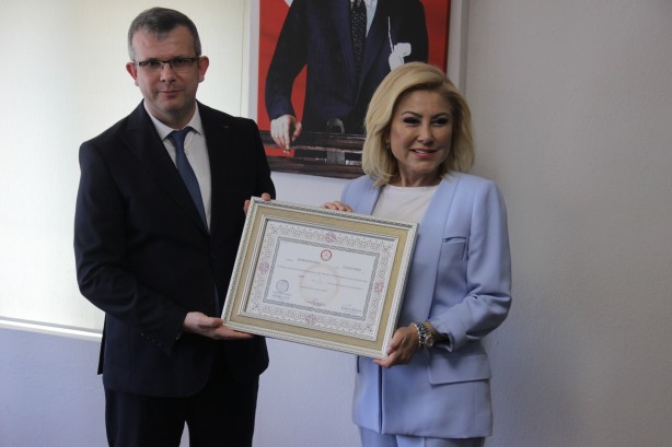 Foto - AK Parti’nin İzmir Milletvekilleri mazbatalarını aldı