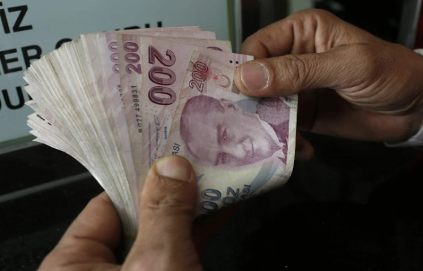 Foto - AK Parti'ye yakın isimden olay asgari ücret çıkışı: Bu rakam masaya gelirse hükümet kabul etmez