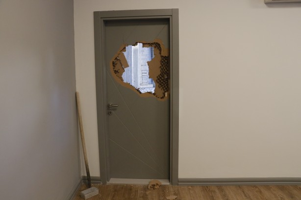 Foto - AK Parti'ye yeni bir saldırı daha! Bıçakla yaraladılar