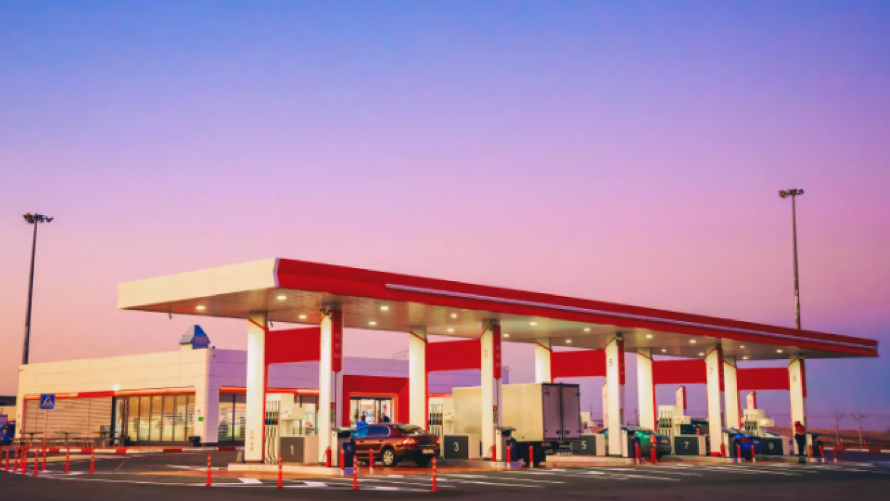 Akaryakıt devinde kriz! 2 bin kişiyi işten çıkarıyorlar