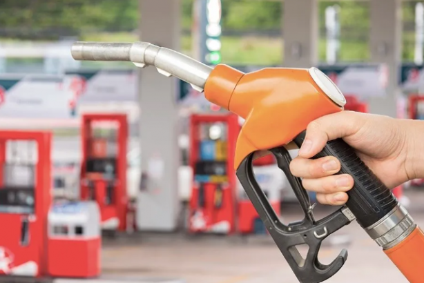 Foto - Akaryakıt fiyatları 00.01 itibariyle değişti! Zam tabelaya yansıdı