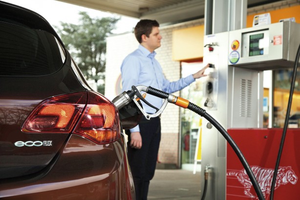 Foto - Akaryakıt fiyatları 00.01 itibariyle değişti! Zam tabelaya yansıdı