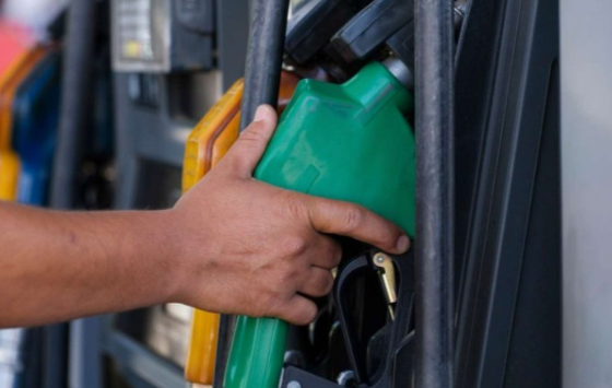 Foto - Akaryakıt fiyatları durdurulamıyor! Tamı tamına 4 lira 35 kuruş... Bu kadarı beklenmiyordu