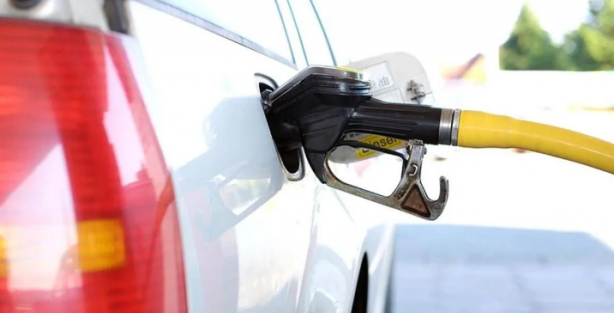 Foto - Akaryakıt fiyatları bir kez daha değişti! 5 lira 46 kuruş...