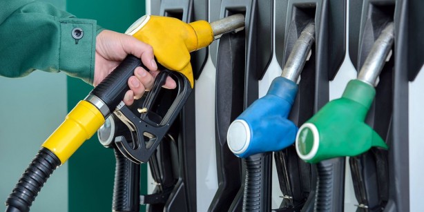 Foto - 'Akaryakıt fiyatları durdurulamıyor' deniyor ama orada 71 liraya yaklaştı