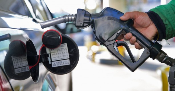 Foto - Akaryakıt fiyatları o tarihte altüst olacak! Araç sahipleri dikkat