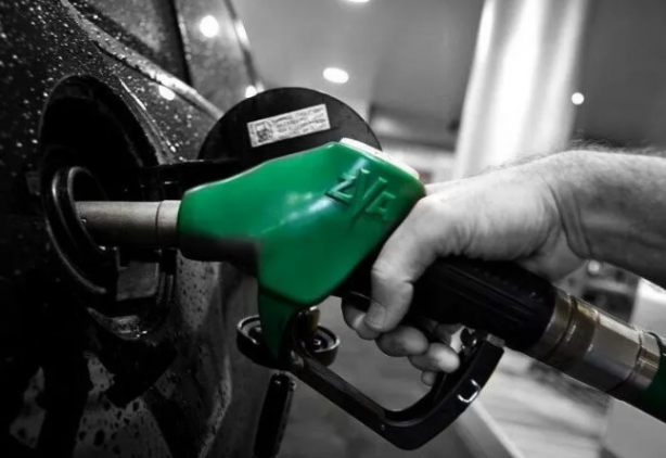 Foto - Akaryakıt fiyatlarına büyük zam geliyor! Tarih verildi... O sabah uyandığınızda nevriniz dönebilir