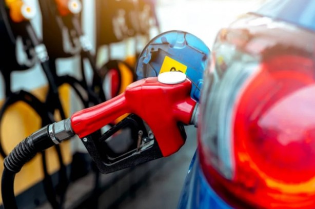 Foto - Akaryakıt fiyatlarına çok büyük zam! Tabelaya maalesef yansıdı