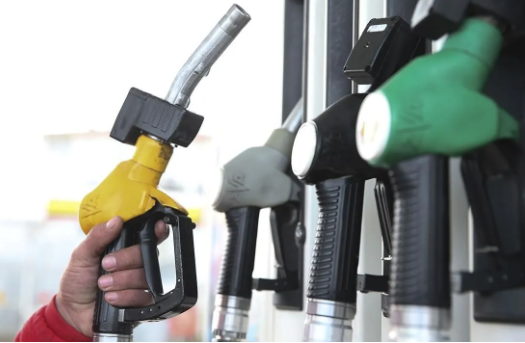 Foto - Akaryakıt fiyatlarına dev indirim geliyor! Depoları ağzına kadar doldurmak için o tarihi bekleyin