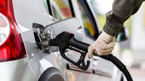 Foto - Akaryakıt fiyatlarına görülmemiş indirim! Depoları doldurmak için bekleyin, öyle bir indirim geliyor ki...