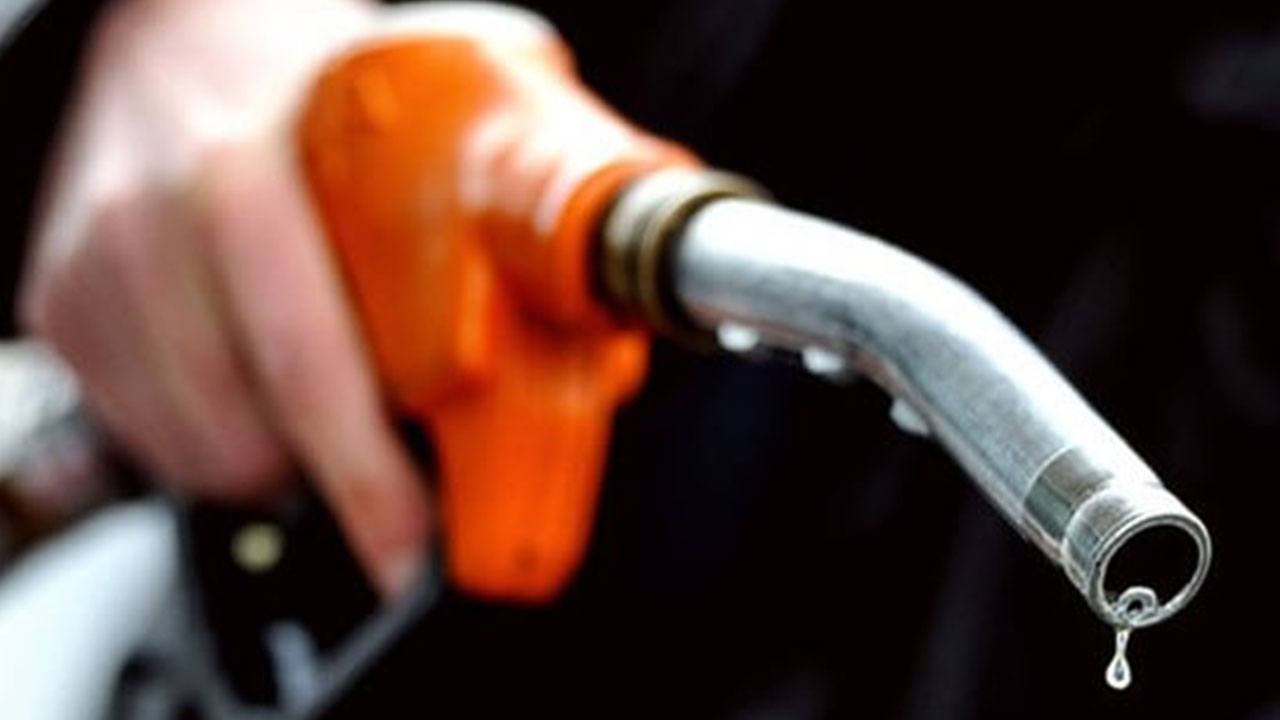 Akaryakıt fiyatlarına rekor indirim geliyor! Böylesi görülmedi, herkesi heyecan bastı