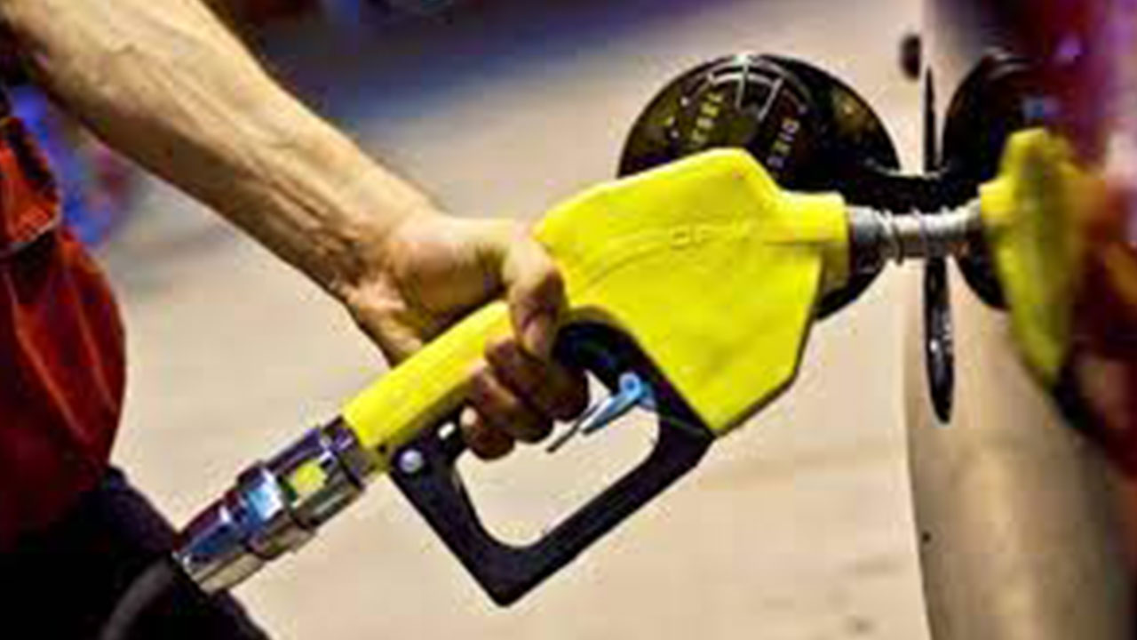 Foto - Akaryakıt fiyatlarına rekor indirim geliyor! Böylesi görülmedi, herkesi heyecan bastı