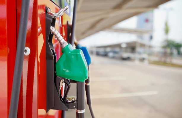 Foto - Akaryakıt fiyatlarına şok zam! Araç sahipleri ne yapacağını şaşıracak