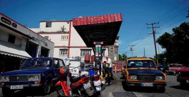 Foto - Akaryakıt fiyatlarına yüzde 500 zam! Dünyada resmen depreme neden oldu