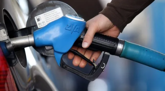 Foto - Akaryakıt fiyatlarına zamların en büyüğü geliyor! Duyan istasyonlara akın etmeye başladı