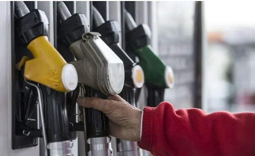 Foto - Akaryakıt fiyatlarına zamların en büyüğü geliyor! Duyan istasyonlara akın etmeye başladı