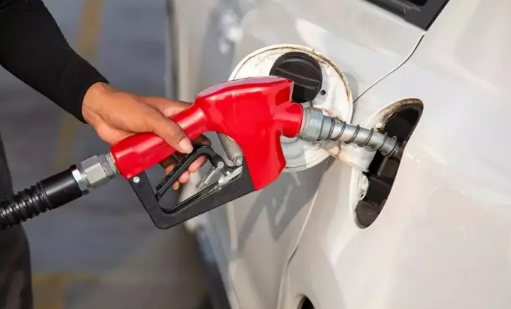 Foto - Akaryakıt fiyatlarına zamların en büyüğü geliyor! Duyan istasyonlara akın etmeye başladı